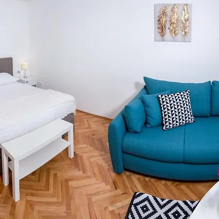 Apartman Seven