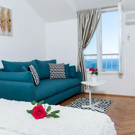 Апартаменты Seven *